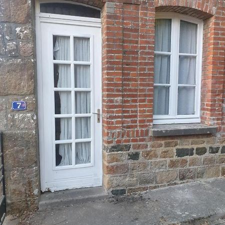 Saint Cyr Du Bailleul - Maison Exteriér fotografie
